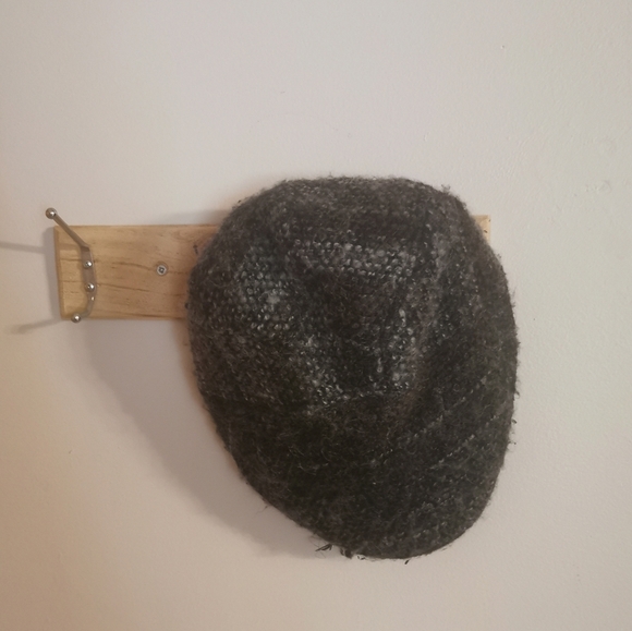 Hooligan hat size S - Picture 2 of 4